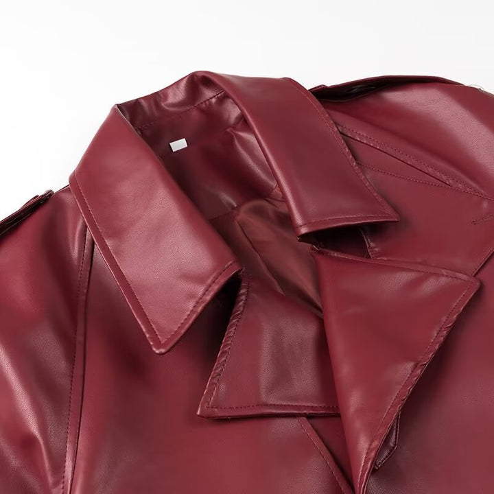 Dame læderjakke i trendy biker-stil med elegant bælte og hævet krave Stilla