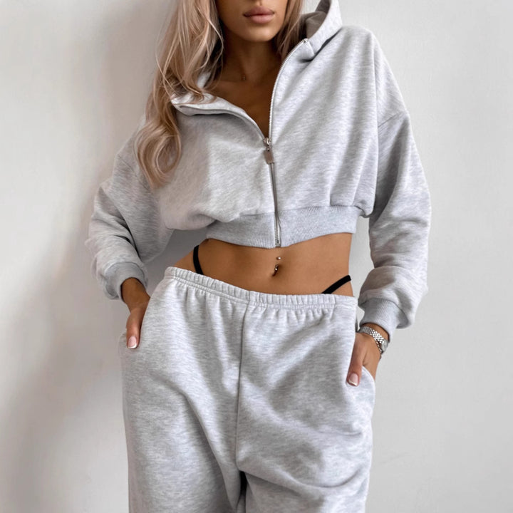 Kvinders komfortable og trendy cropped hoodie med en løs pasform og elastiske bukser Skovae