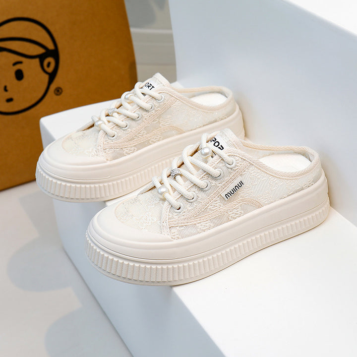 Dame Sneakers i moderne design med unikke detaljer og fleksibel sål Stilla