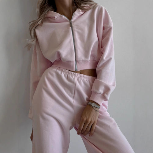 Kvinders komfortable og trendy cropped hoodie med en løs pasform og elastiske bukser Skovae