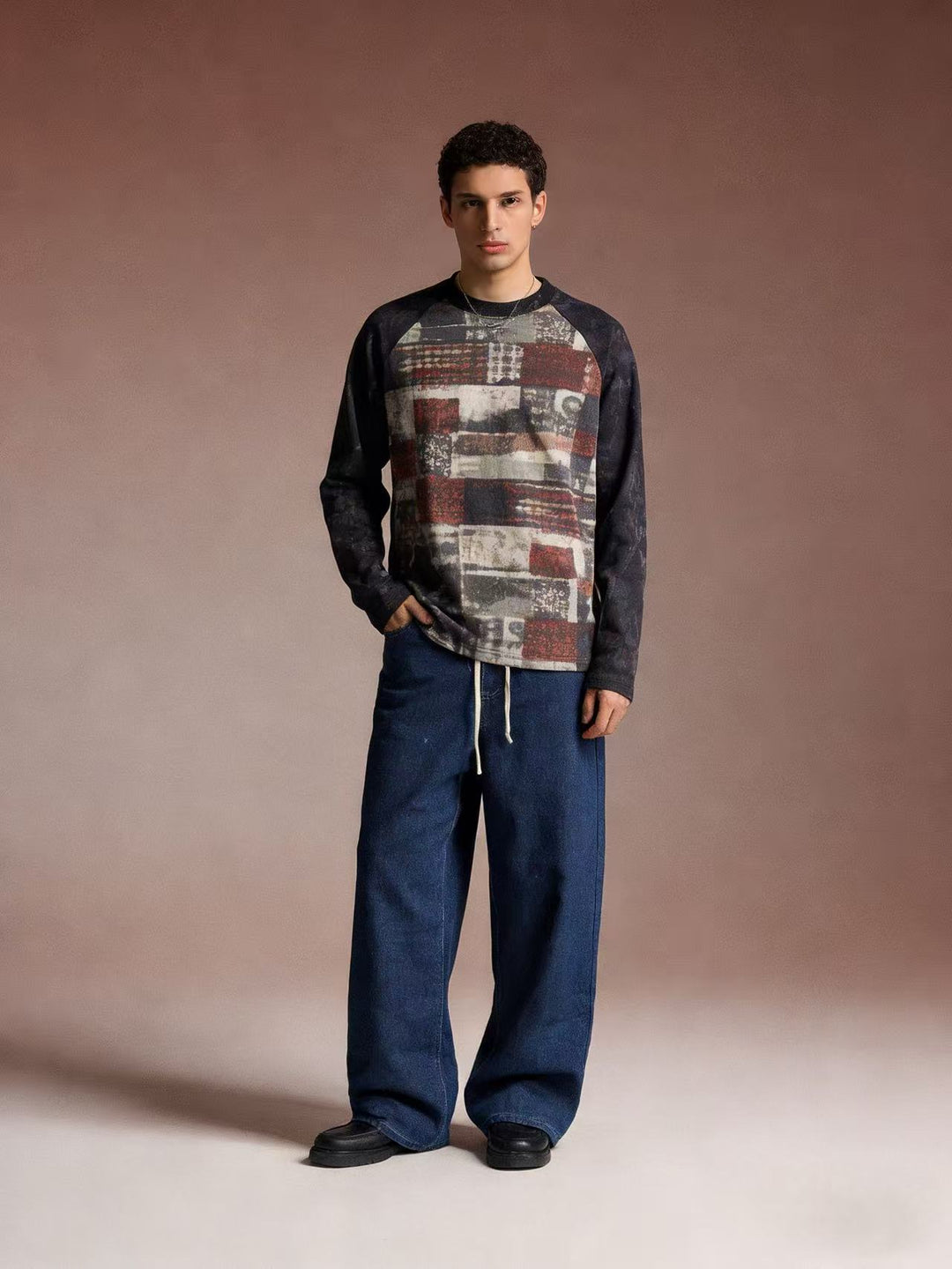 Herrer afslappet sweatshirt med grafisk print og raglanermer Skovae