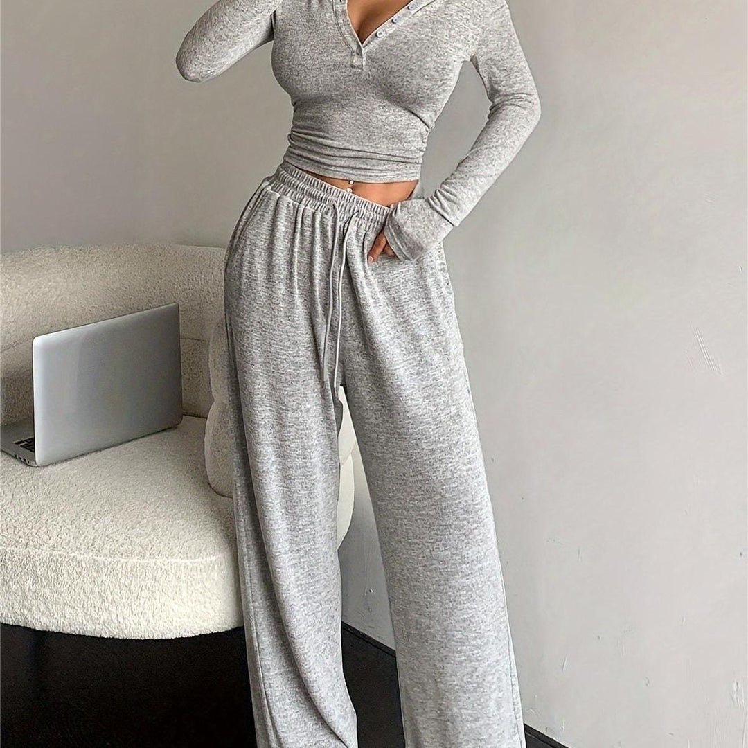 Kvinders afslappede loungewear sæt med knapdetaljer og elastisk talje Stilla
