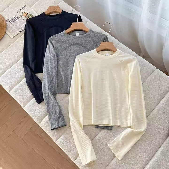 Kvindernes sporty langærmede skjorte med åndbare materialer Stilla