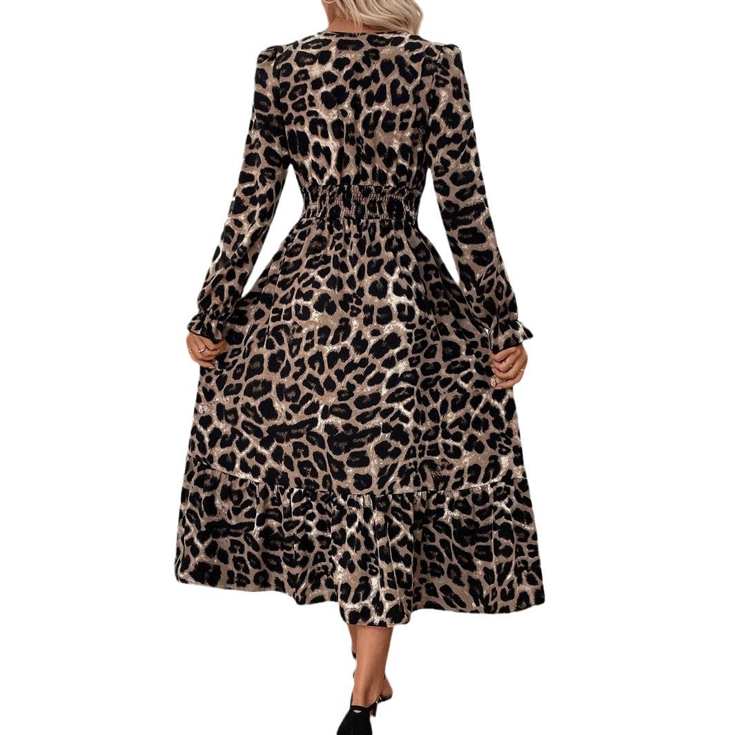 Dame Maxi-kjole med leoparddesign og voluminøs kant Stilla