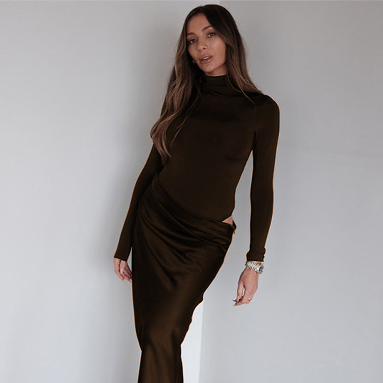 Dame Maxikjole med elegant rullekrave og raffineret draperingsdesign Stilla