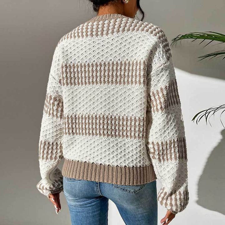 Kvinders strikkede sweater med et raffineret teksturmønster og en moderne oversized pasform Stilla