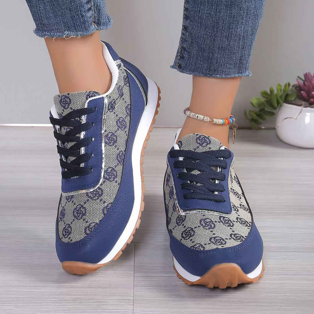 Dame Sporty Sneakers med fashionabelt logo-mønster og skridsikker sål Stilla