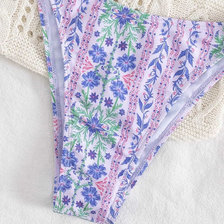 Dame Bandeau-bikini med blomsterdesign og legesyge flæser Skovae