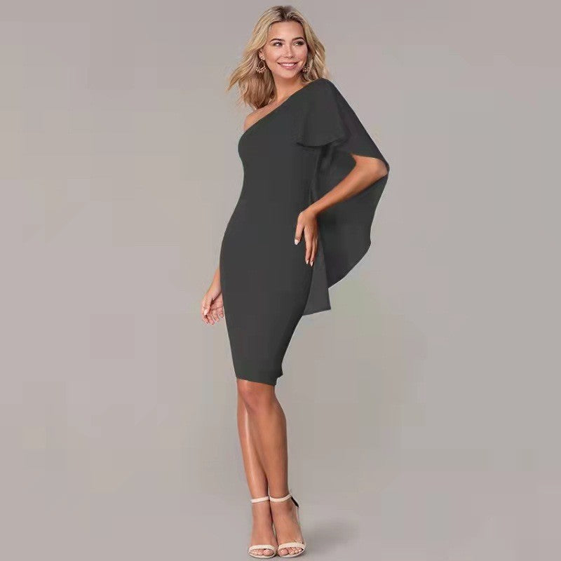Dame elegant nattrøje med asymmetrisk design og flydende stof Stilla