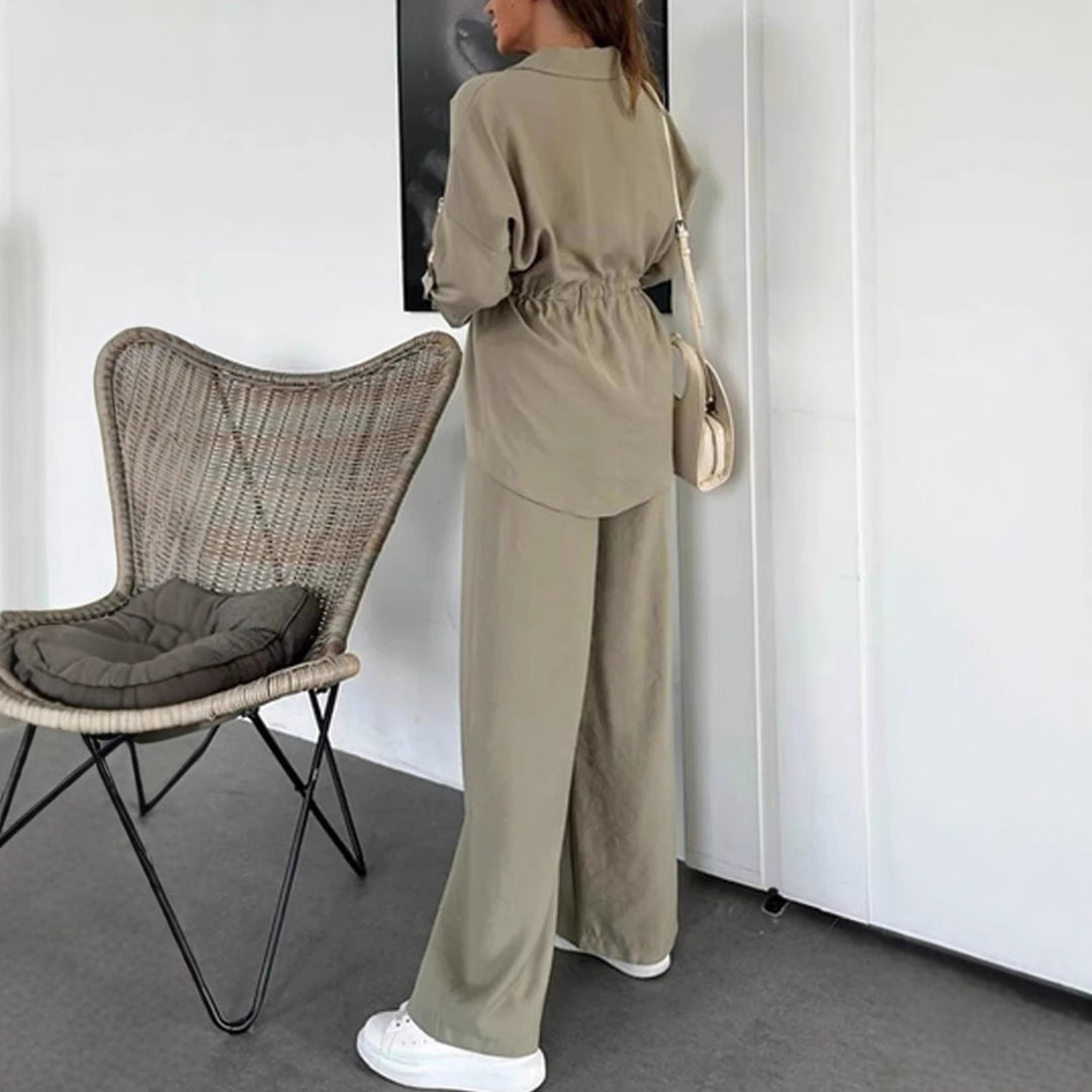 Dame stilfuld og komfortabel sæt bestående af bluse og bukser med fashionable bindebælter Stilla