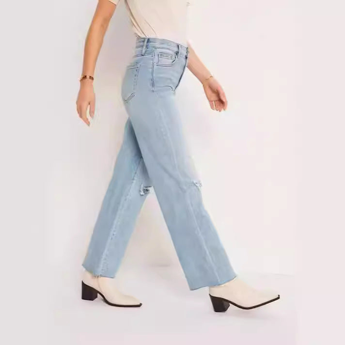 Dame Løs pasform jeans med modige ripped-detaljer og frynset kant Stilla