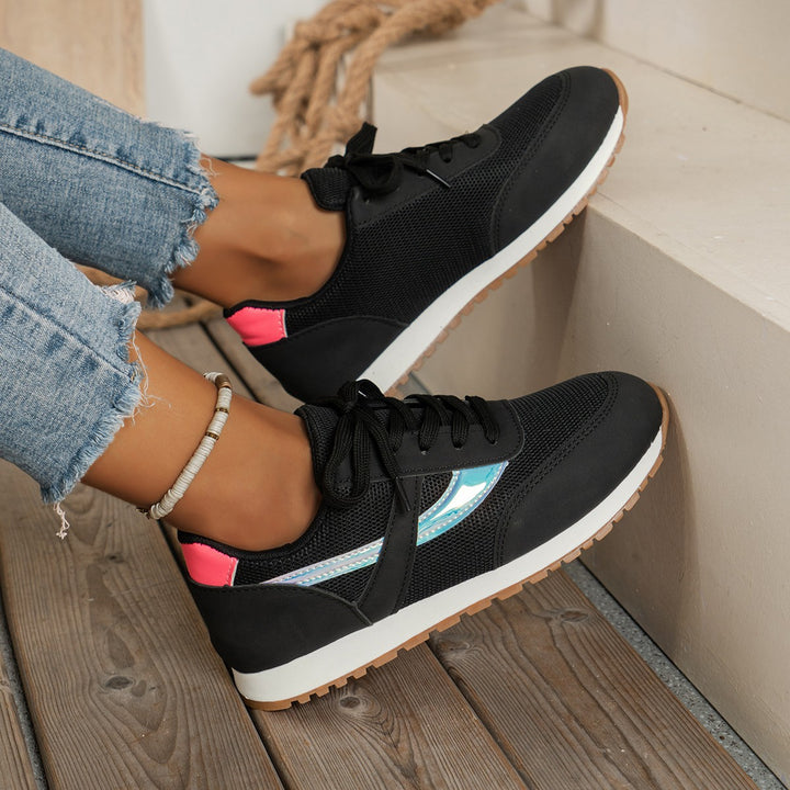 Dame Sporty løbesneakers med åndbar mesh-overflade og polstret sål Stilla