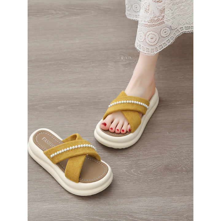 Dame sandaler med moderne remdesign og elegant perledekorering Stilla