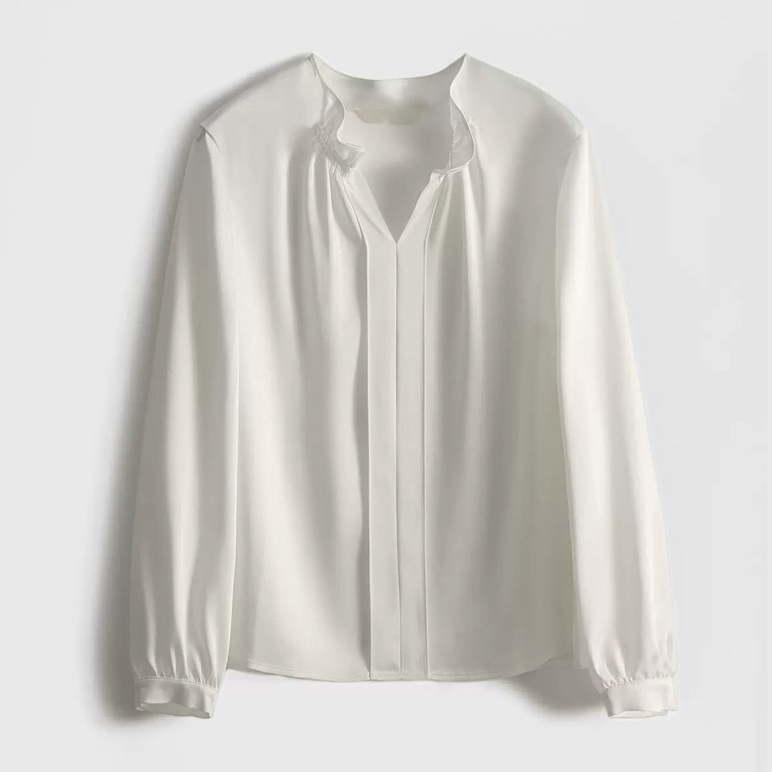 Dame elegant bluse med ståkrave og detaljerede flæsedetaljer Stilla
