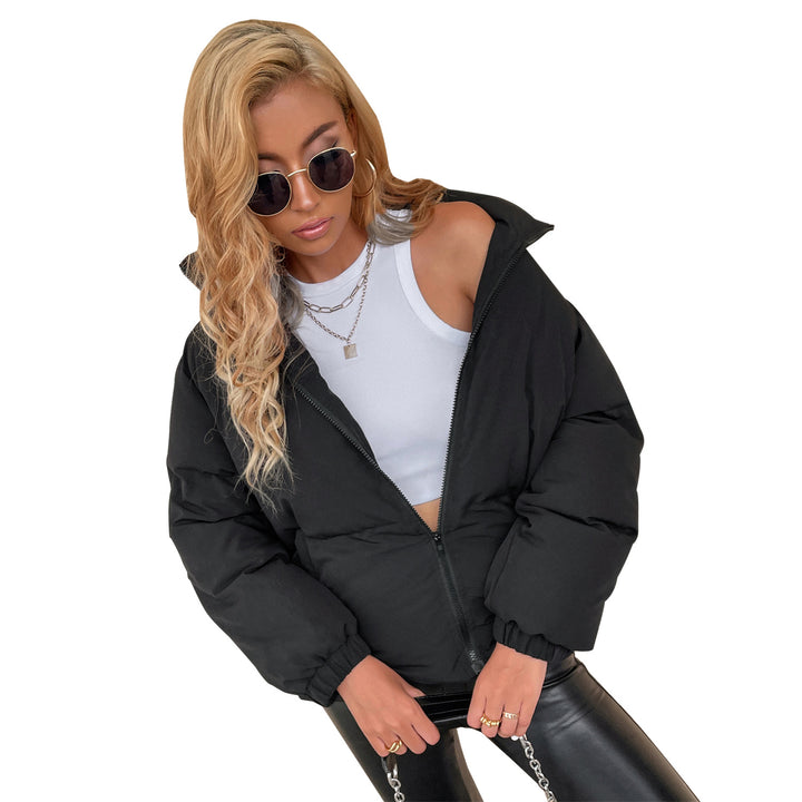 Kvinders letvægts quilted jakke i sporty look med praktisk lynlås Stilla