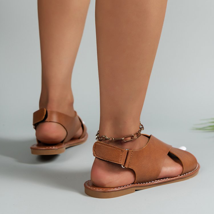 Dame fritids-sandaler med krydset remdesign og behagelig sål Stilla