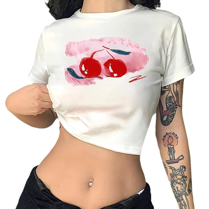 Dame Crop-T-shirt med glat kirsebærmotiv og kort snit Skovae