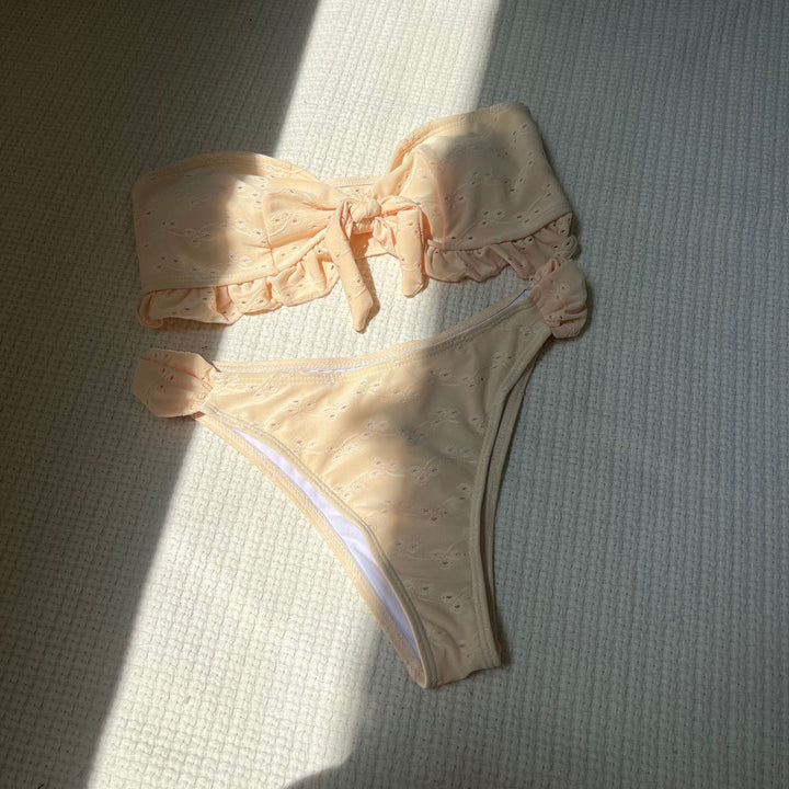 Dame bikini sæt med legende volangdesign og bundet top Stilla
