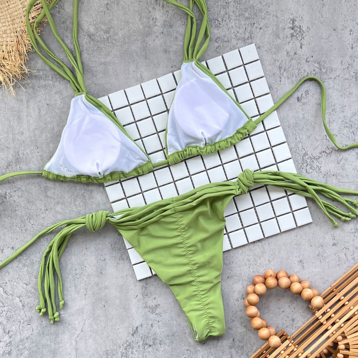 Dame bikini-sæt med justerbare stropper og frynsede detaljer Stilla