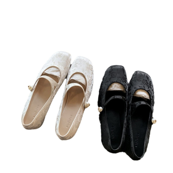 Dame Floral Prægning Mary Jane Flats med elegant perleaccent Stilla