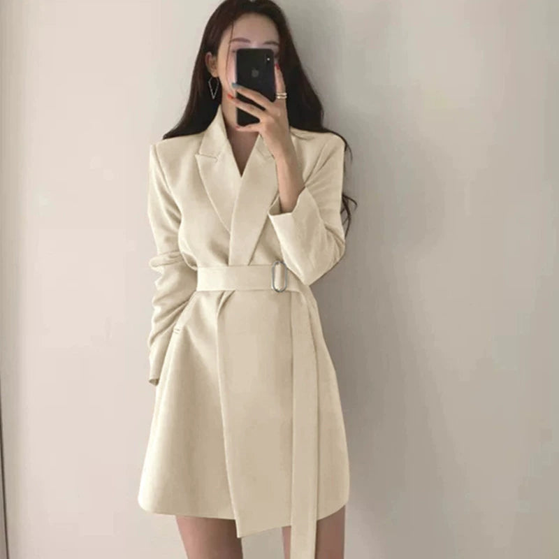 Stilla | LANG BEIGE JAKKE