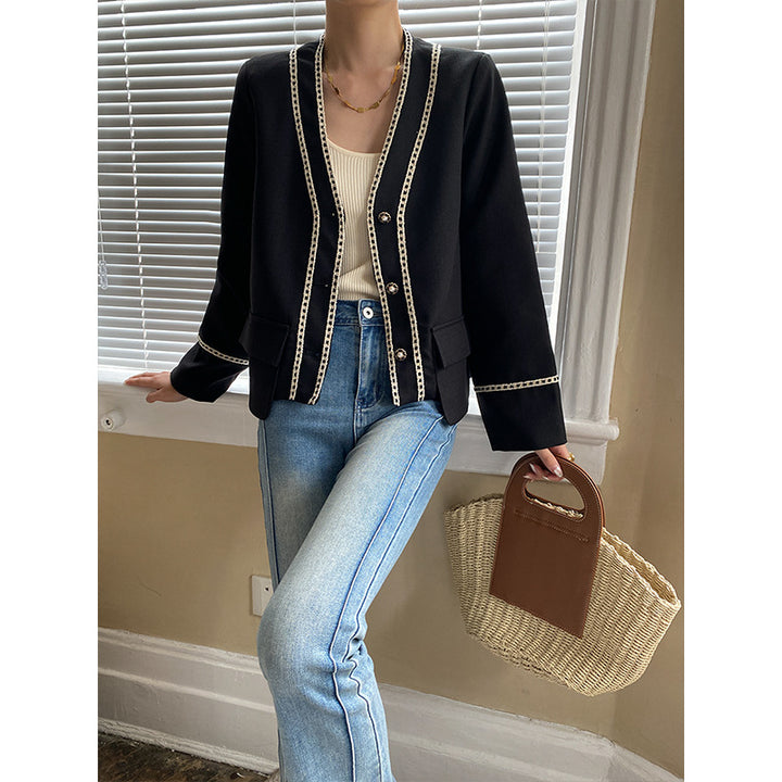 Dame Elegant Cardigan med delikate kontrastdetaljer Stilla
