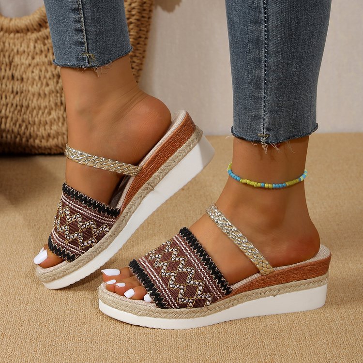 Dame Wedge-Flat-sandaler med fashionable flettet remdesign og elegant sål Stilla