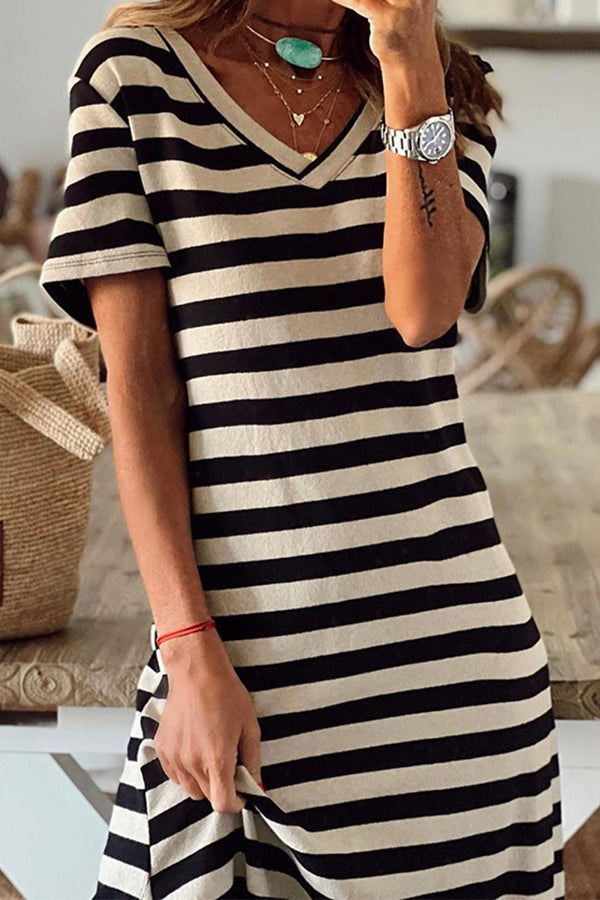 Stilla | Stribe V-hals Split Maxi Kjole