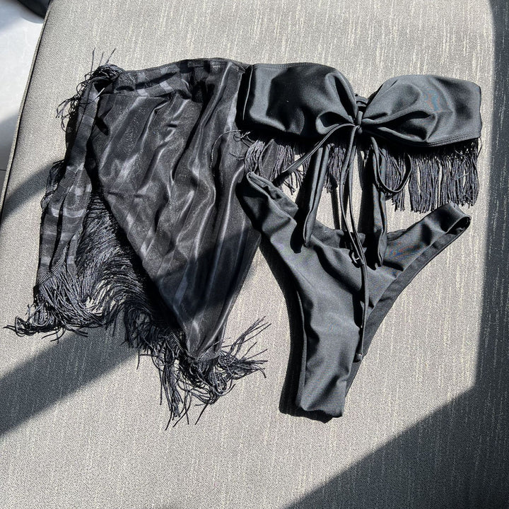 Dame bikini-sæt med frynseprydet top og omslagsskjørt Stilla