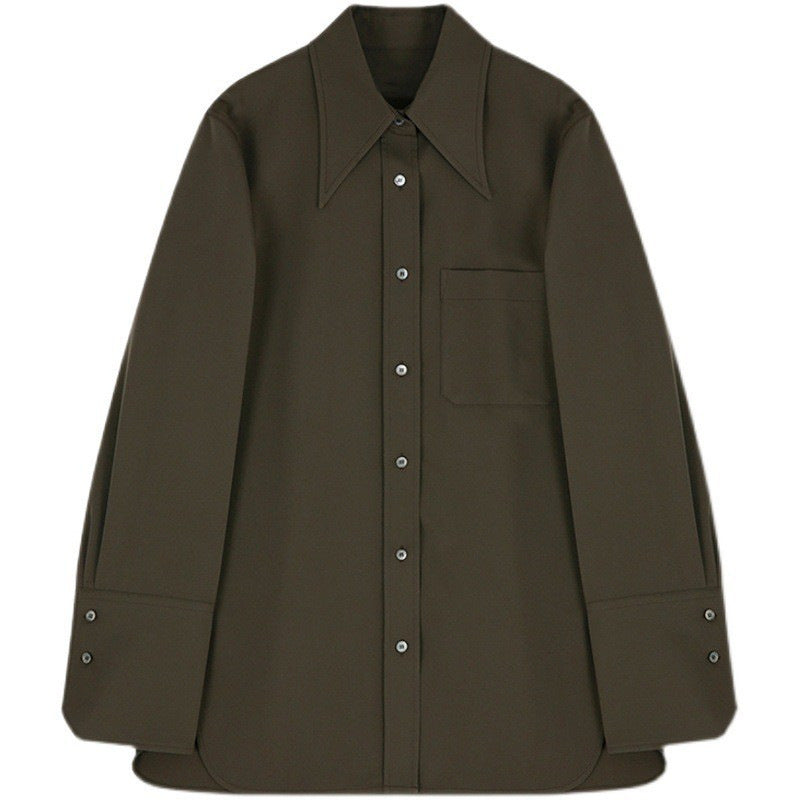 Kvinders moderne skjorte med oversized krave Stilla