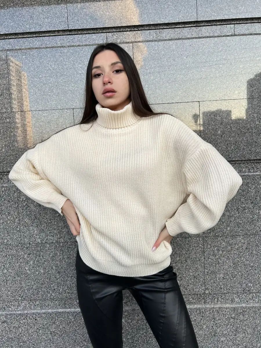 Dame hyggelig strikpullover med løs pasform og moderne design Stilla