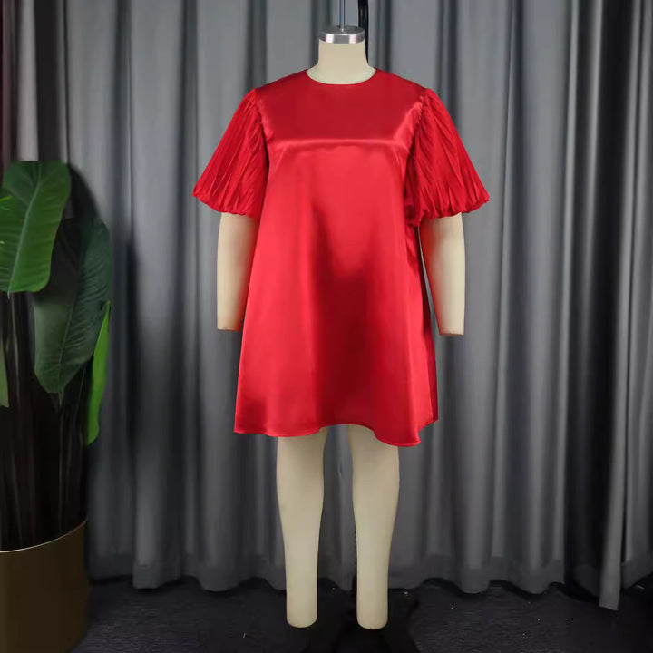Dame eksklusiv satin kjole med elegant flæsekant Skovae