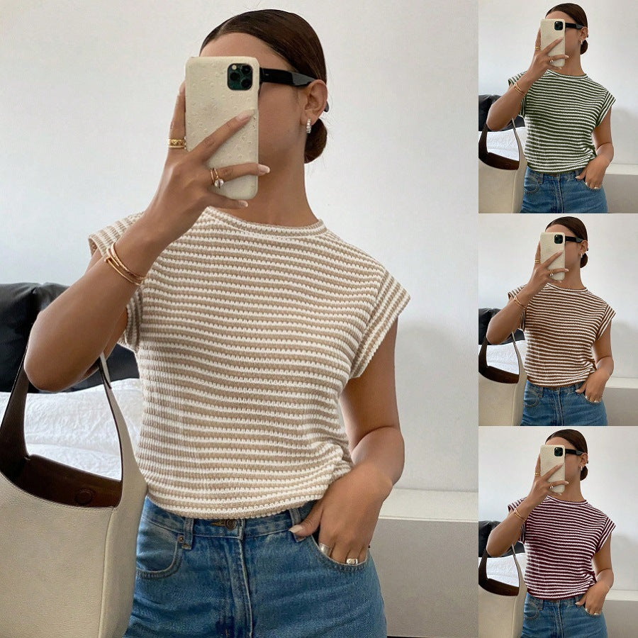 Dame stribet T-shirt med elegant snit og kort ærme Stilla