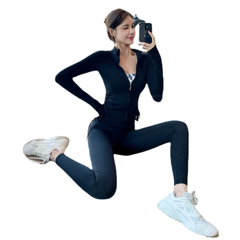 Dame sportiv zip-up jakke med figursyet snit og lommer Stilla