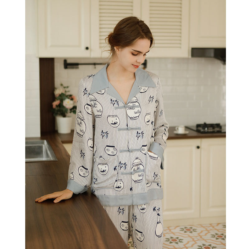 Dame Pyjama-sæt med legende design og komfortable detaljer Stilla