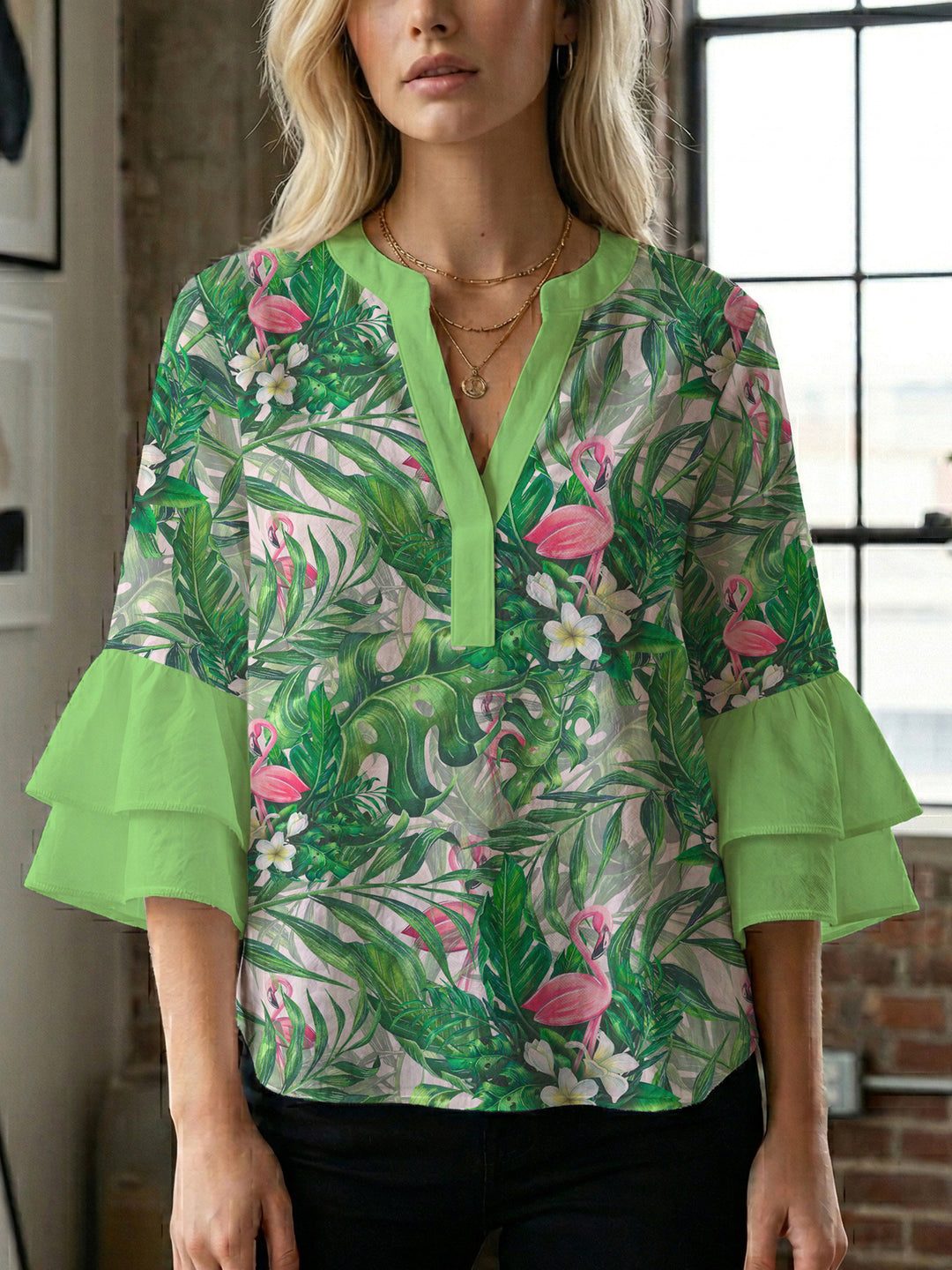 Damebluse med voluminøse rynkede ærmer og blomstertryk Skovae