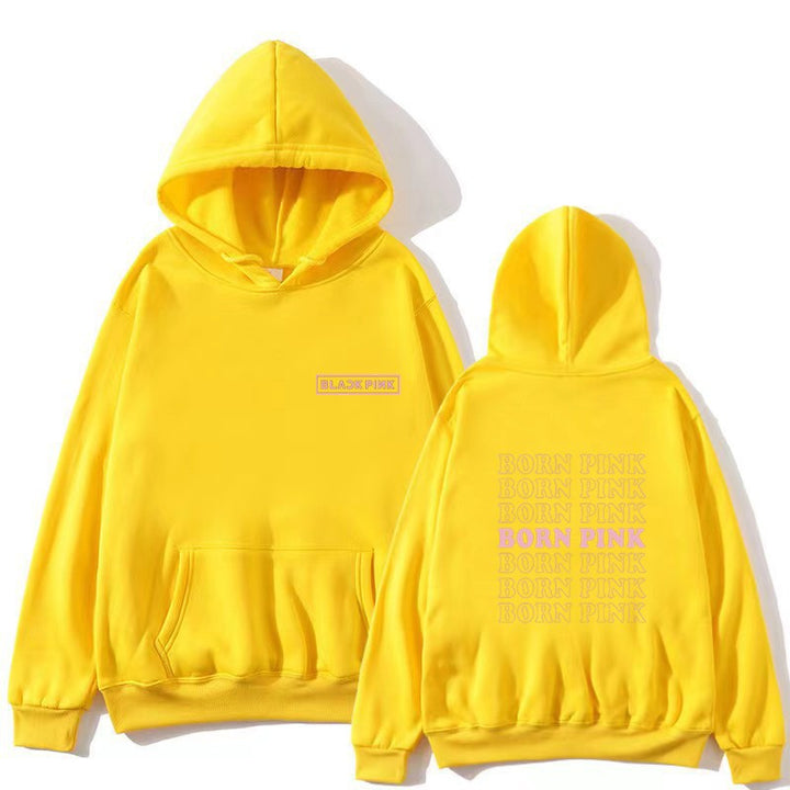 Kvinders hoodie med slående grafisk design Skovae