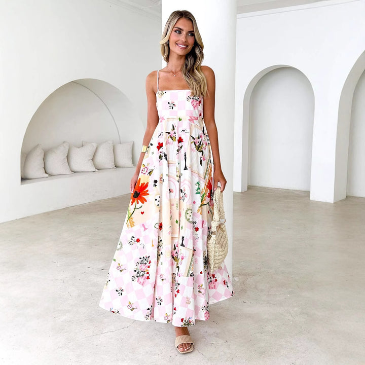 Dame Maxikjole med sart blomster mønster og elegant pasform Stilla