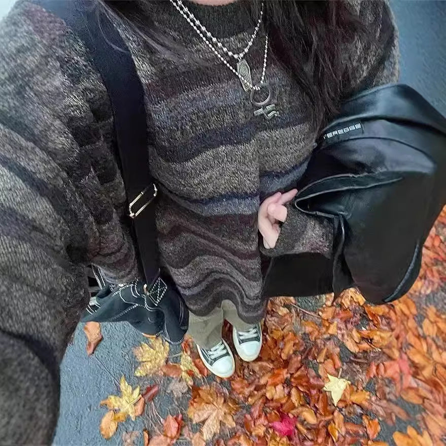 Damer hyggelig oversized sweater med farverigt stribet mønster og brede ærmer Stilla