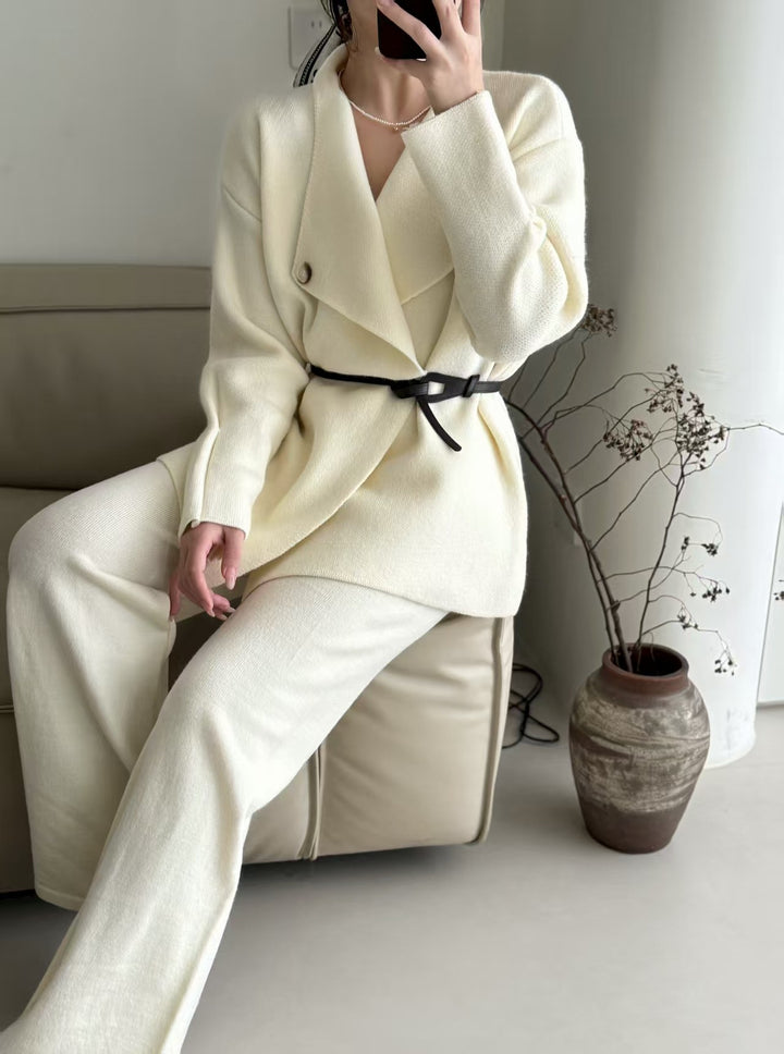 Kvindernes elegante blazer med skræddersyet bælte og fin tekstur Stilla