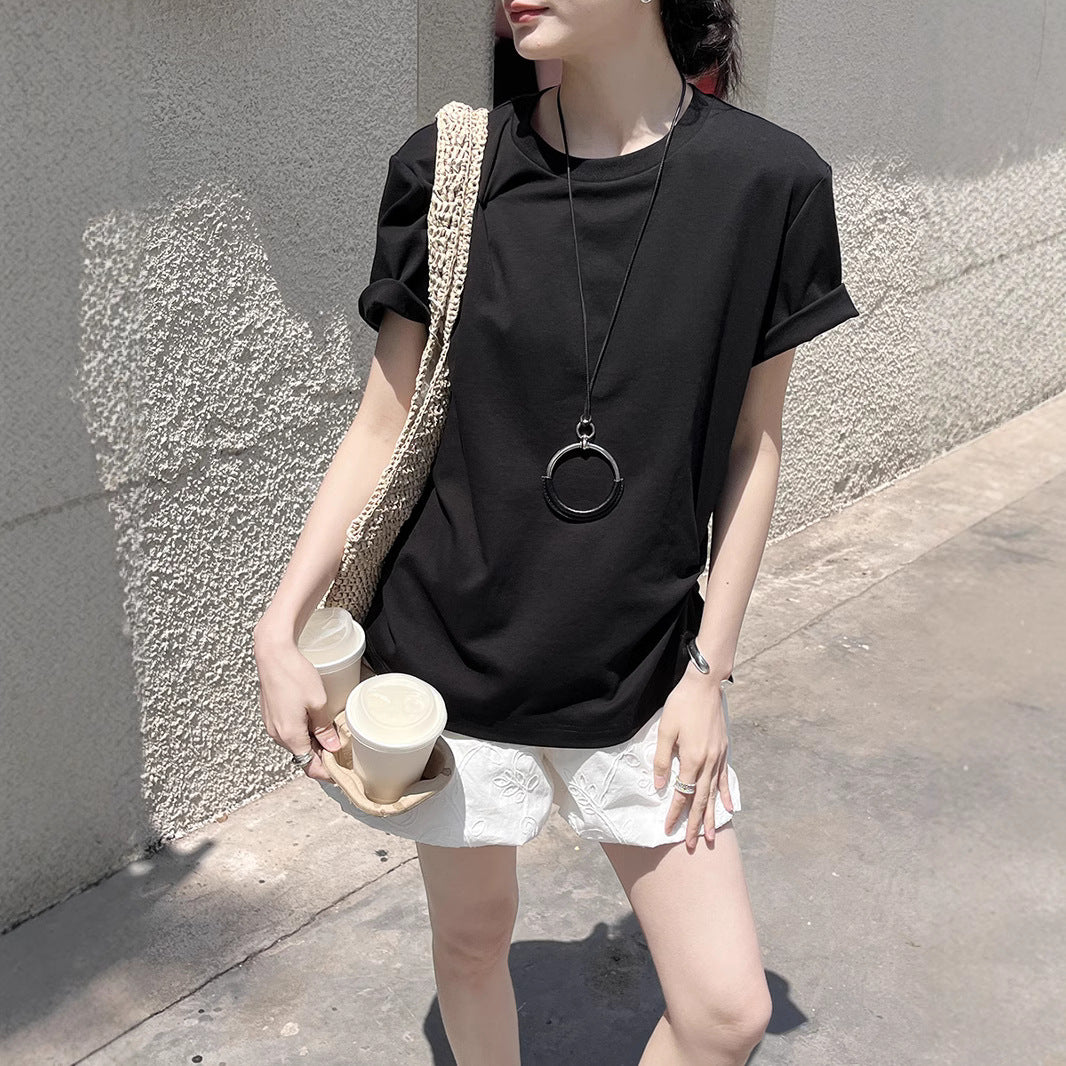 Dame kvalitets, afslappet t-shirt med innovative skære detaljer og komfortabel pasform Stilla