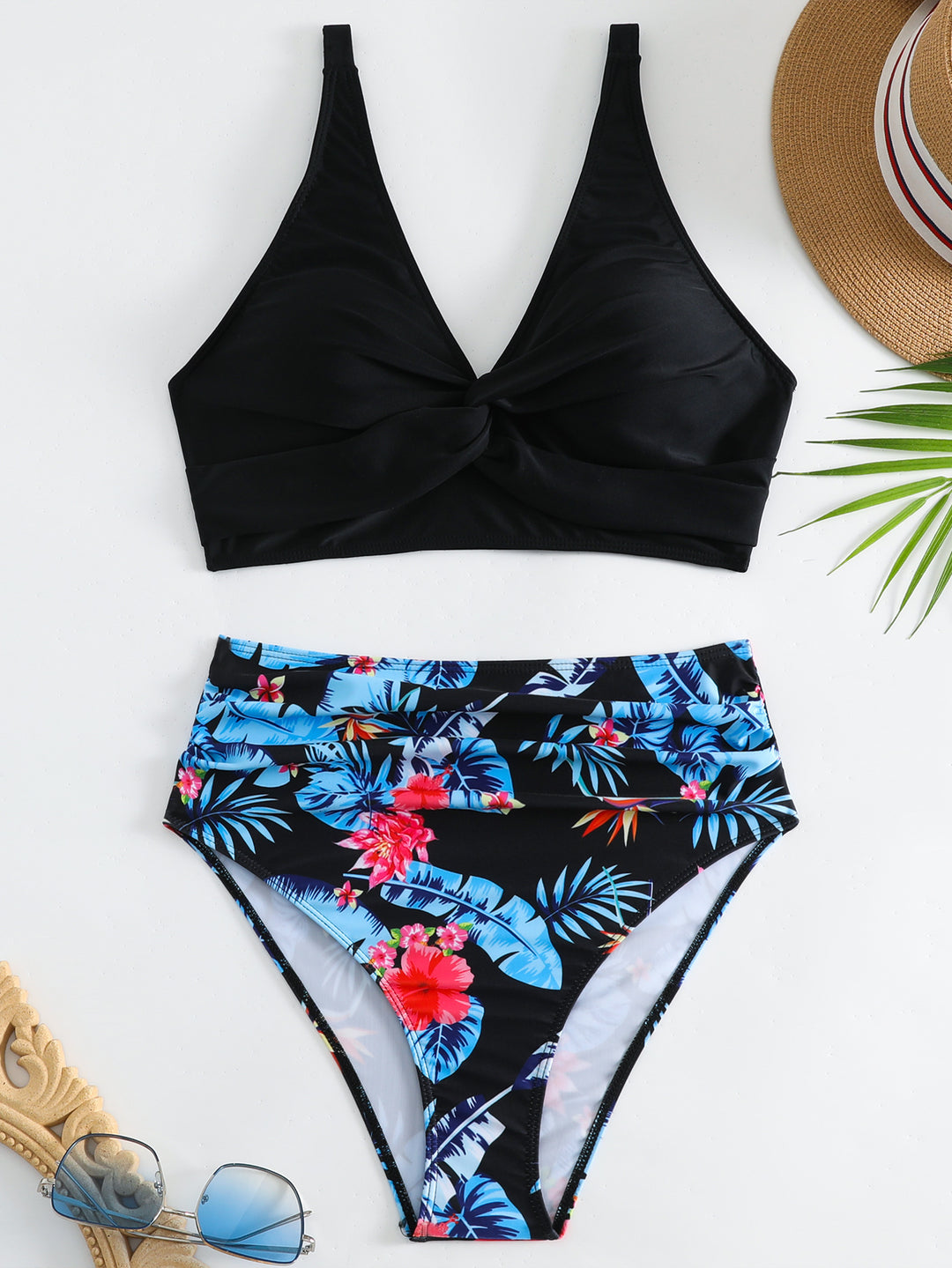 Dame Højskåret Bikini med blomstermotiv og knudeformet top Stilla