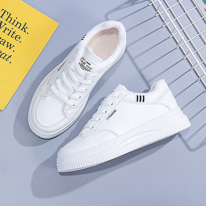 Dame mode Sneakers med åndbart overmateriale og skridsikker sål Stilla