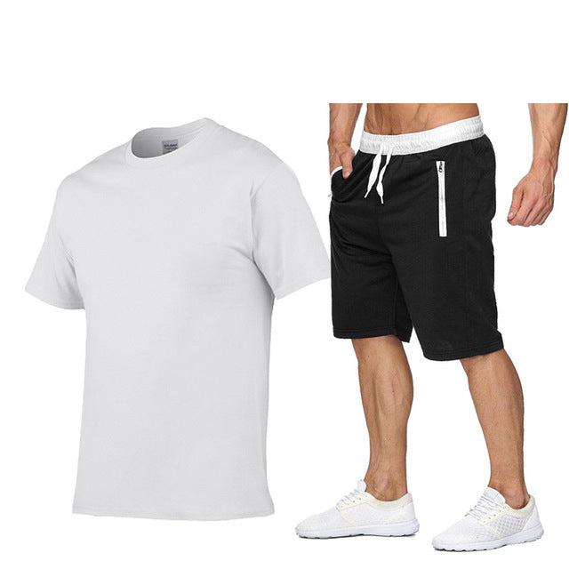 Herre sporty T-shirt og behagelige shorts i en afslappet stil Stilla