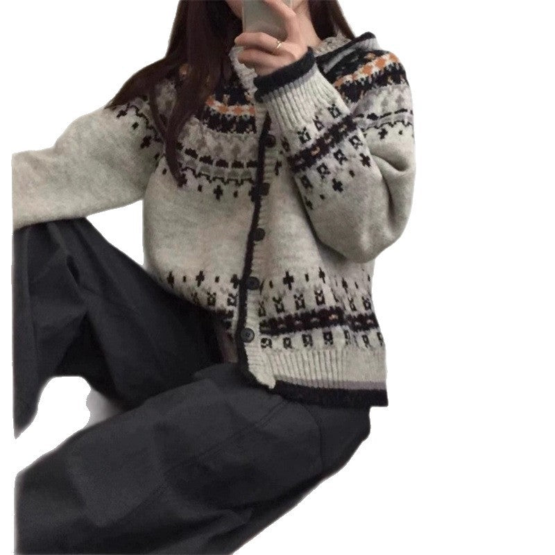 Damer fashionable cardigan med hætte og traditionelt norsk mønster Stilla
