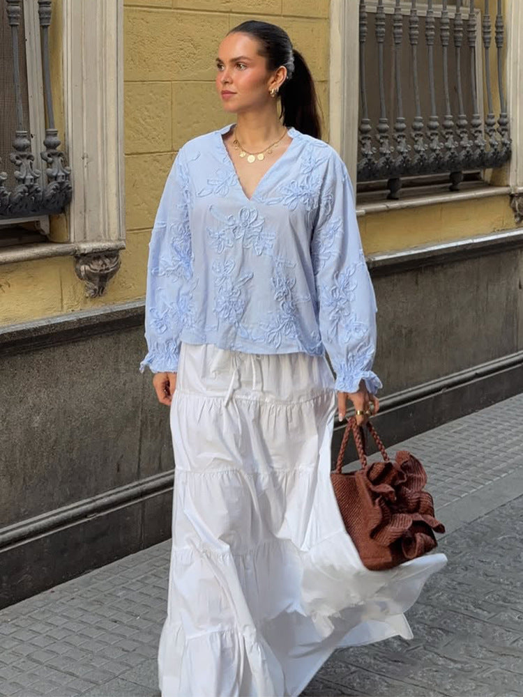 Dame elegant bluse med florale broderier og voluminøse ærmer Stilla