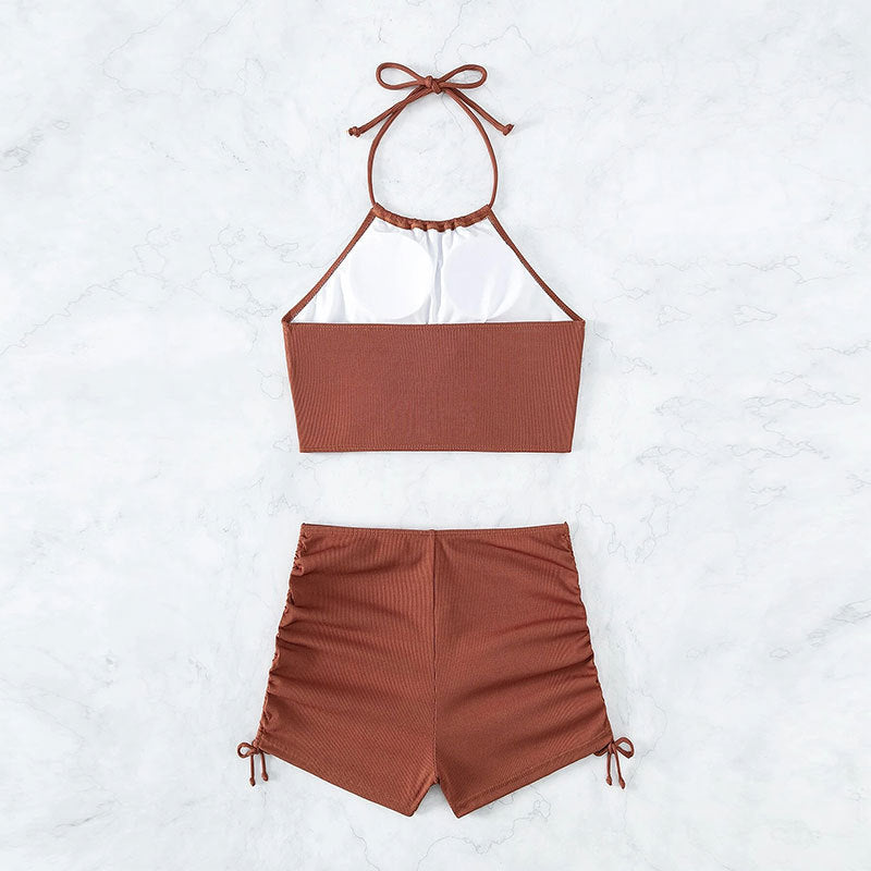 Dame Sporty Set med knapdetalje og rynkede shorts Stilla