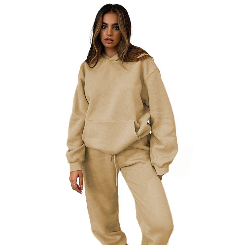 Kvinders hyggelige hætte jumpsuit lavet af høj kvalitet sweatshirt materiale Skovae