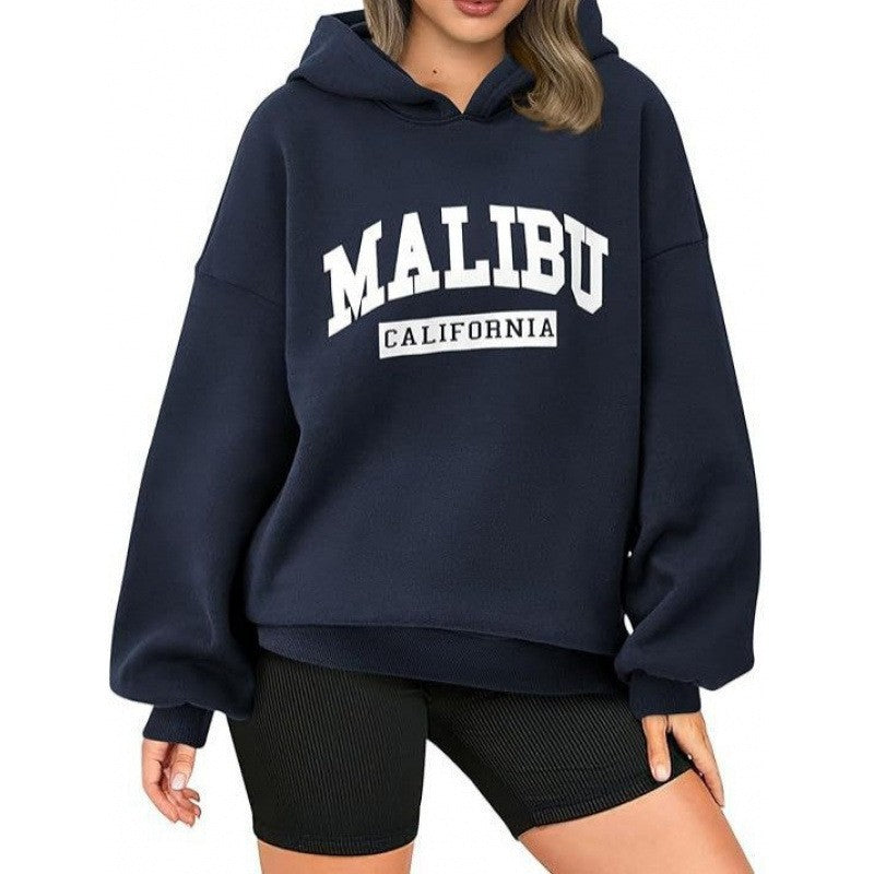 Kvindernes casual hoodie med oversized pasform og iøjnefaldende print Skovae