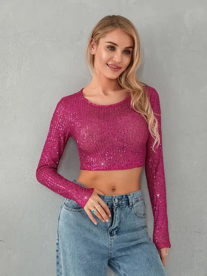 Kvinders glitrende crop top med lange ærmer og tætsiddende pasform